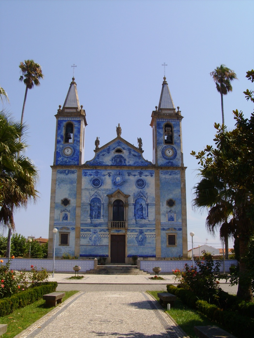 科尔特加萨圣玛丽娜教堂蓝白瓷砖 / Igreja Matriz de Santa Marinha de Cortegaça