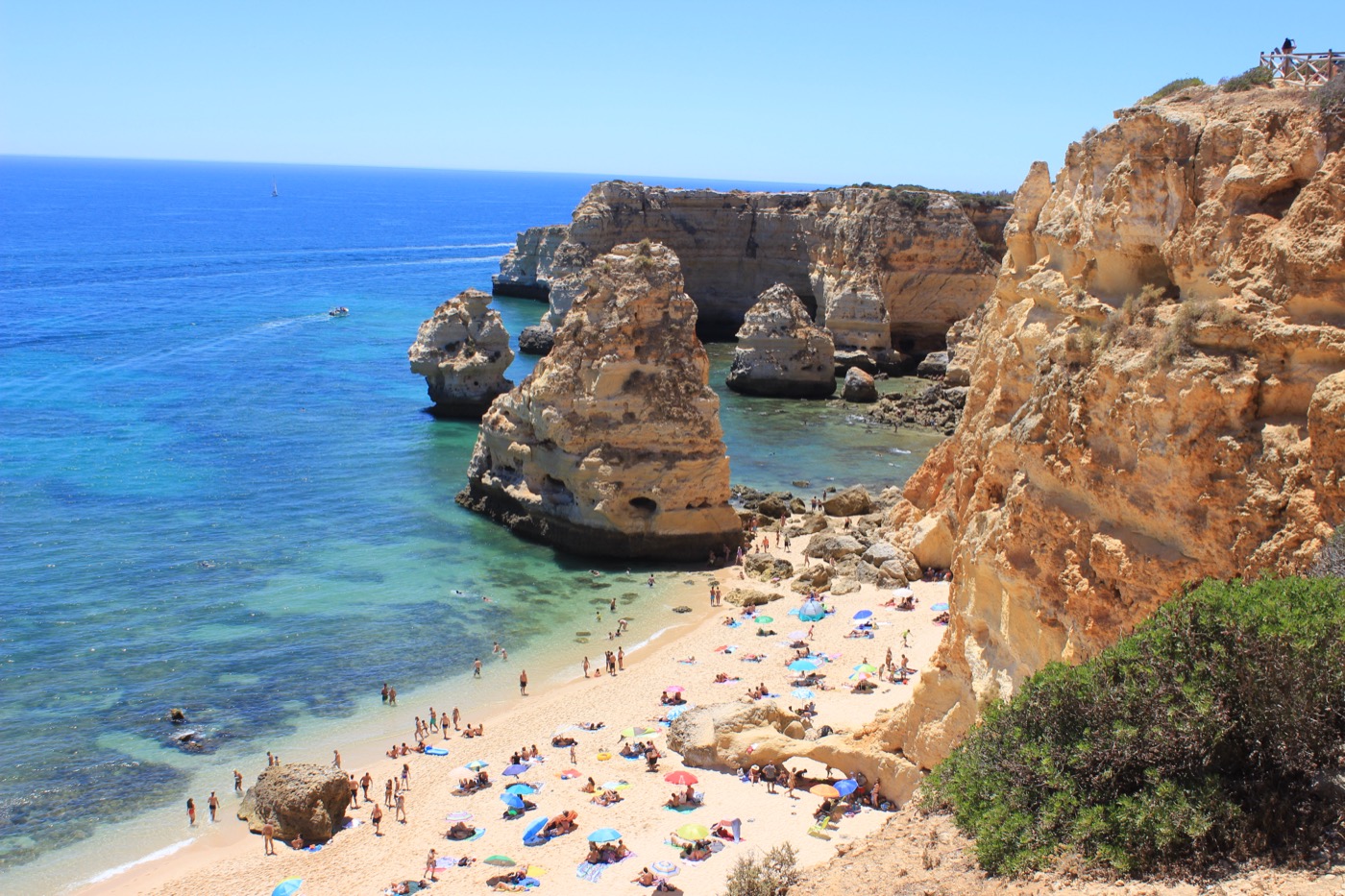 海军海滩 / Praia da Marinha